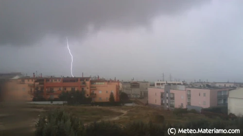 Due brevi nubifragi con grandine a Matera! FOTO e VIDEO!